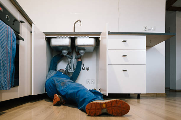 Professional Pipe Repair technician working in Hemlock, IN